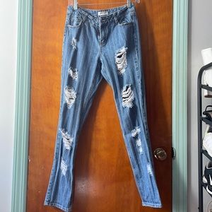 PETITE Straight leg mid rise stripped jeans